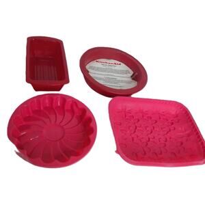 KitchenAid Silicone Bakeware Set of 4 READ